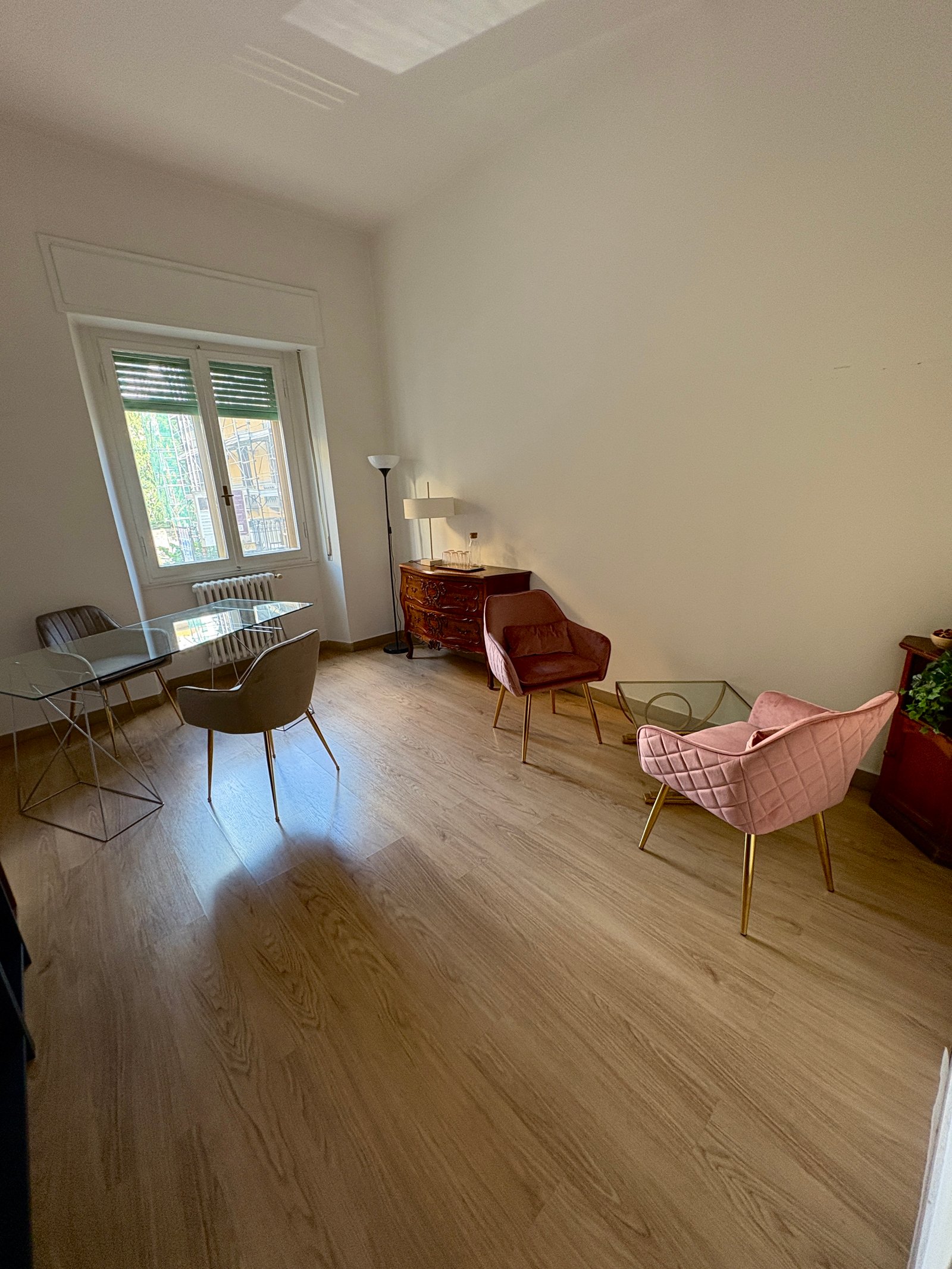 Lo studio — vista 1